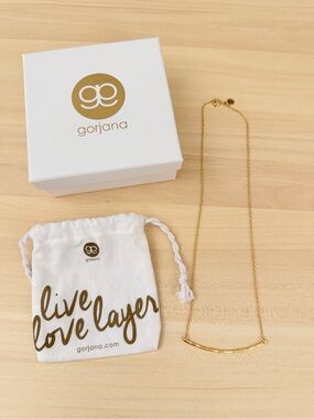 Gorjana 'Taner' Small Bar Pendant Necklace